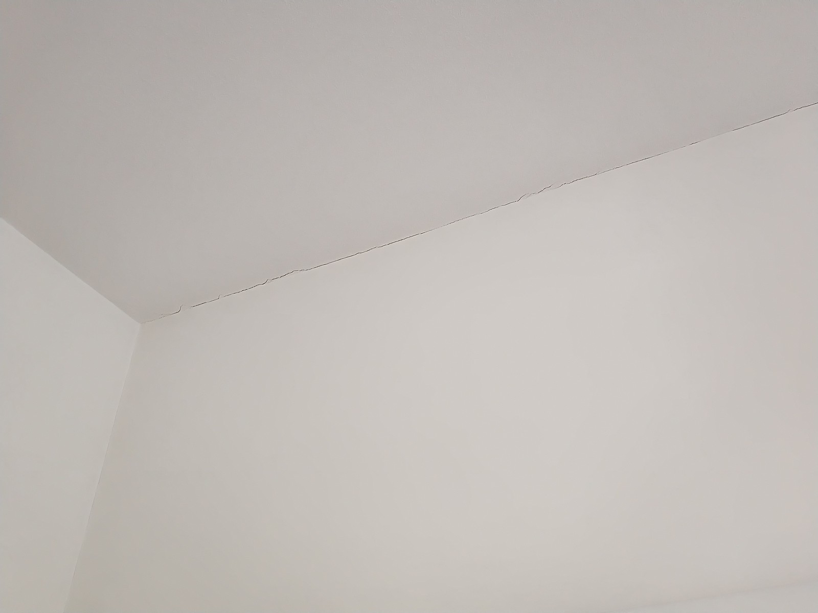 Трехкомнатная квартира на 11 линии Васильевского острова 92 кв.м