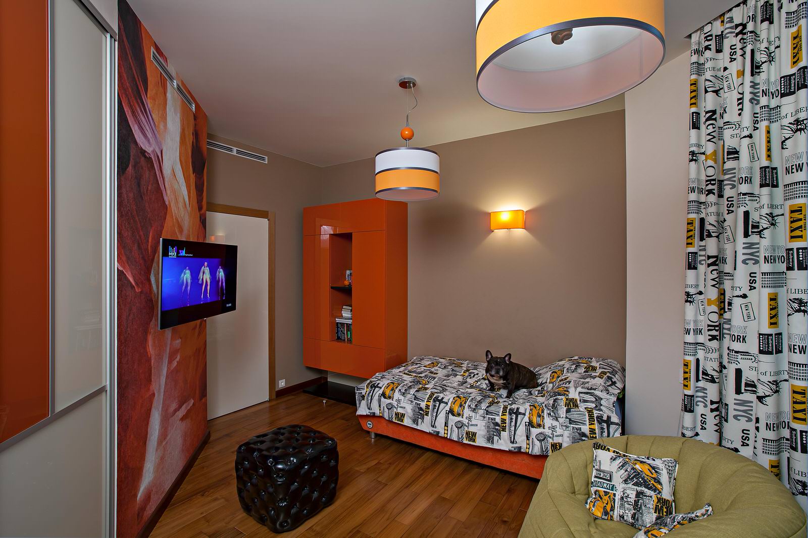 Жизнь в ярких цветах