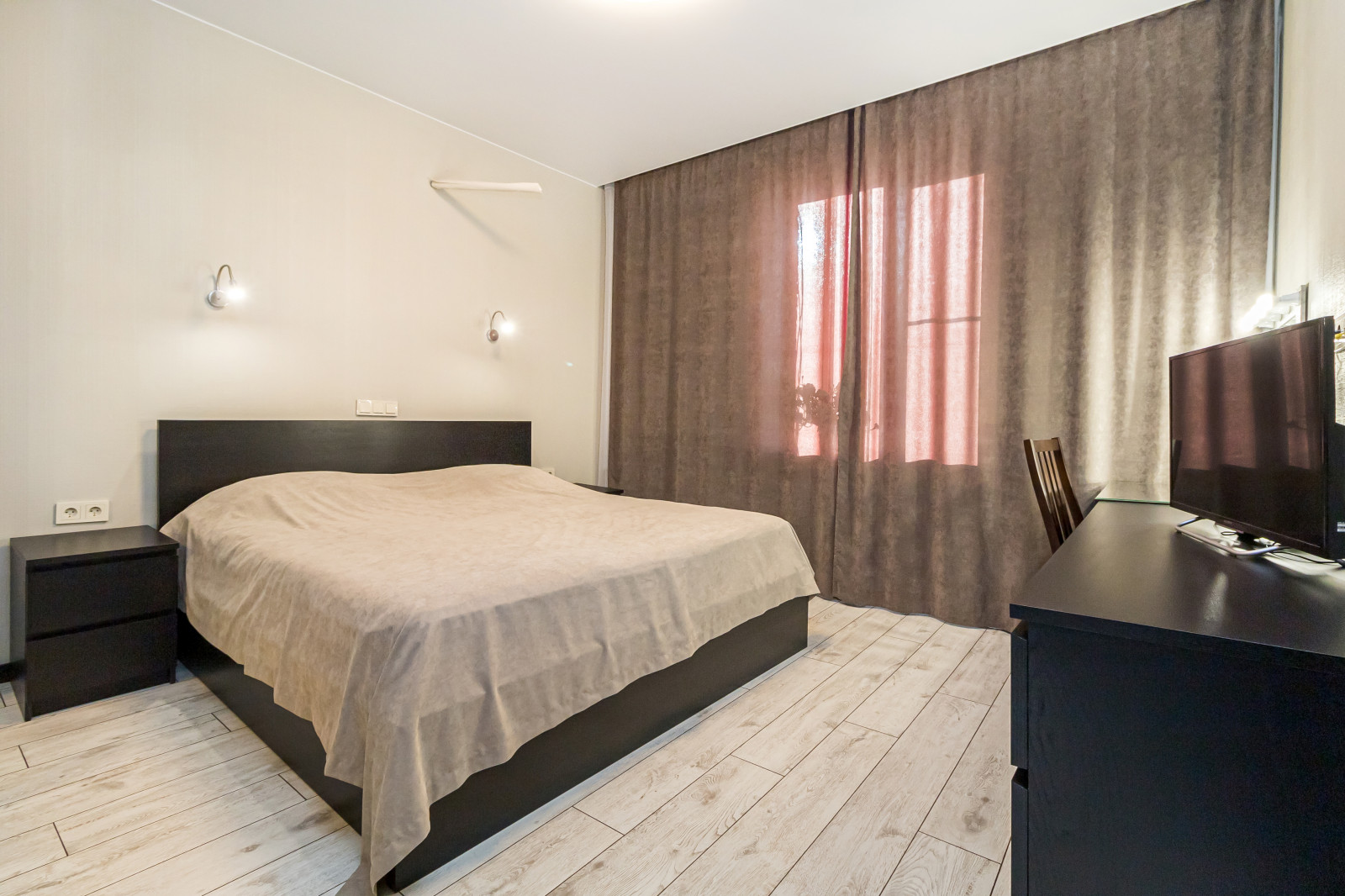 Трехкомнатная квартира в сталинском доме