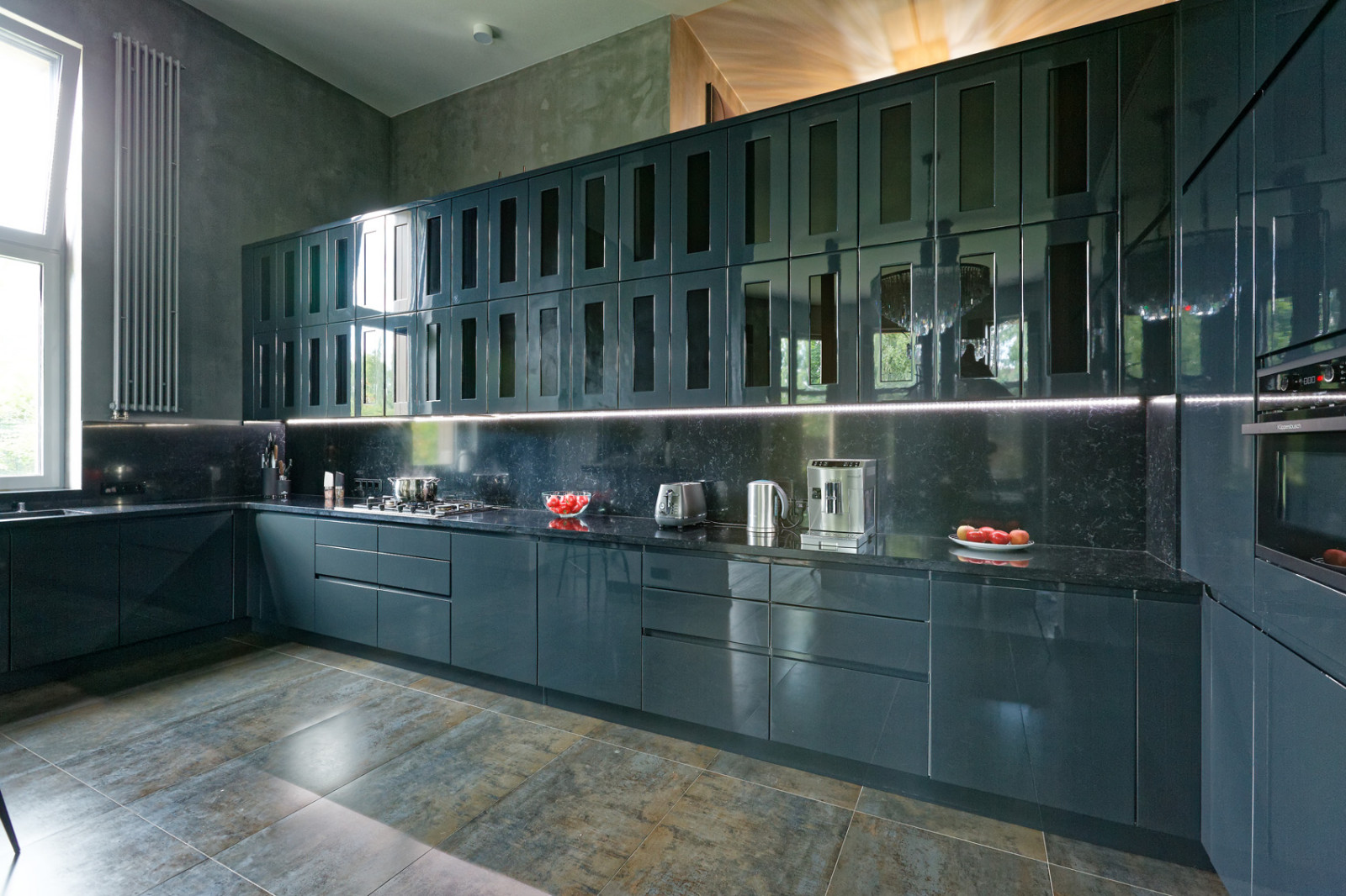 Lucky Evolution в загородном доме