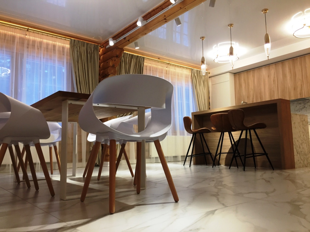 Обложка проекта: Деревянный дом в современном стиле