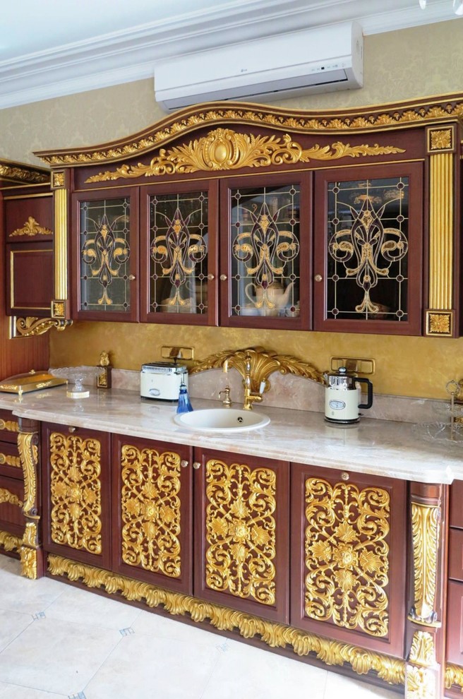 Буфет в Дворцовом стиле