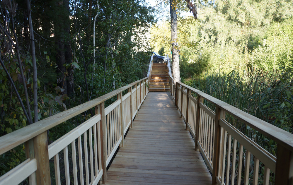 Обложка проекта: Озеро на Золотодолинской