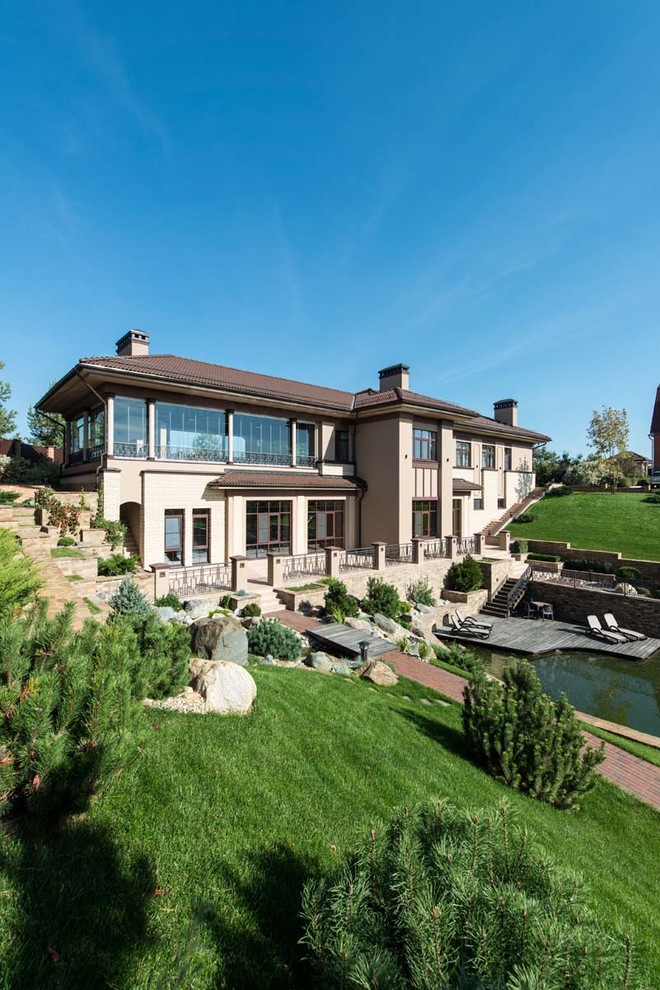 Дом в овраге