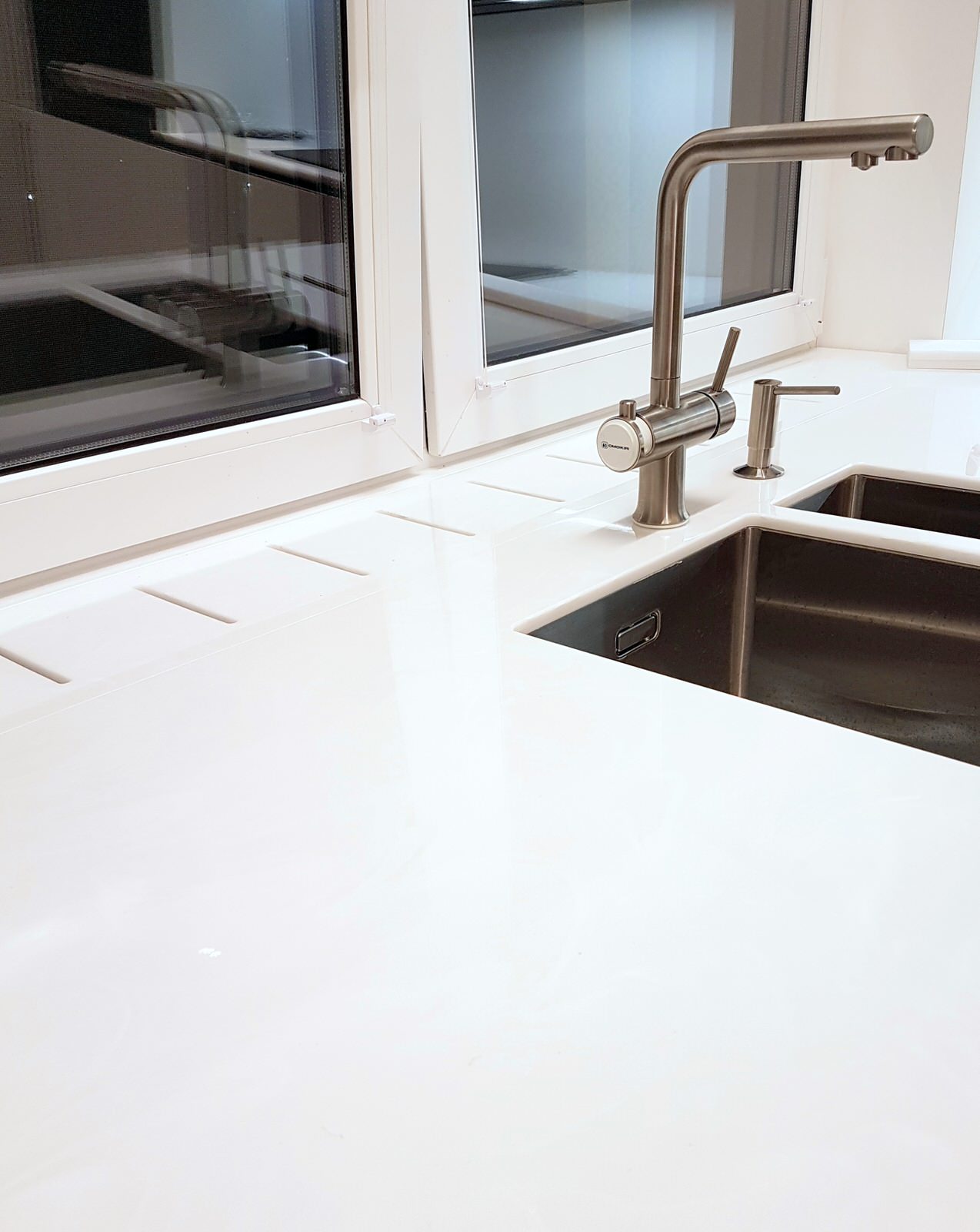 Угловая кухня "PROFILO"