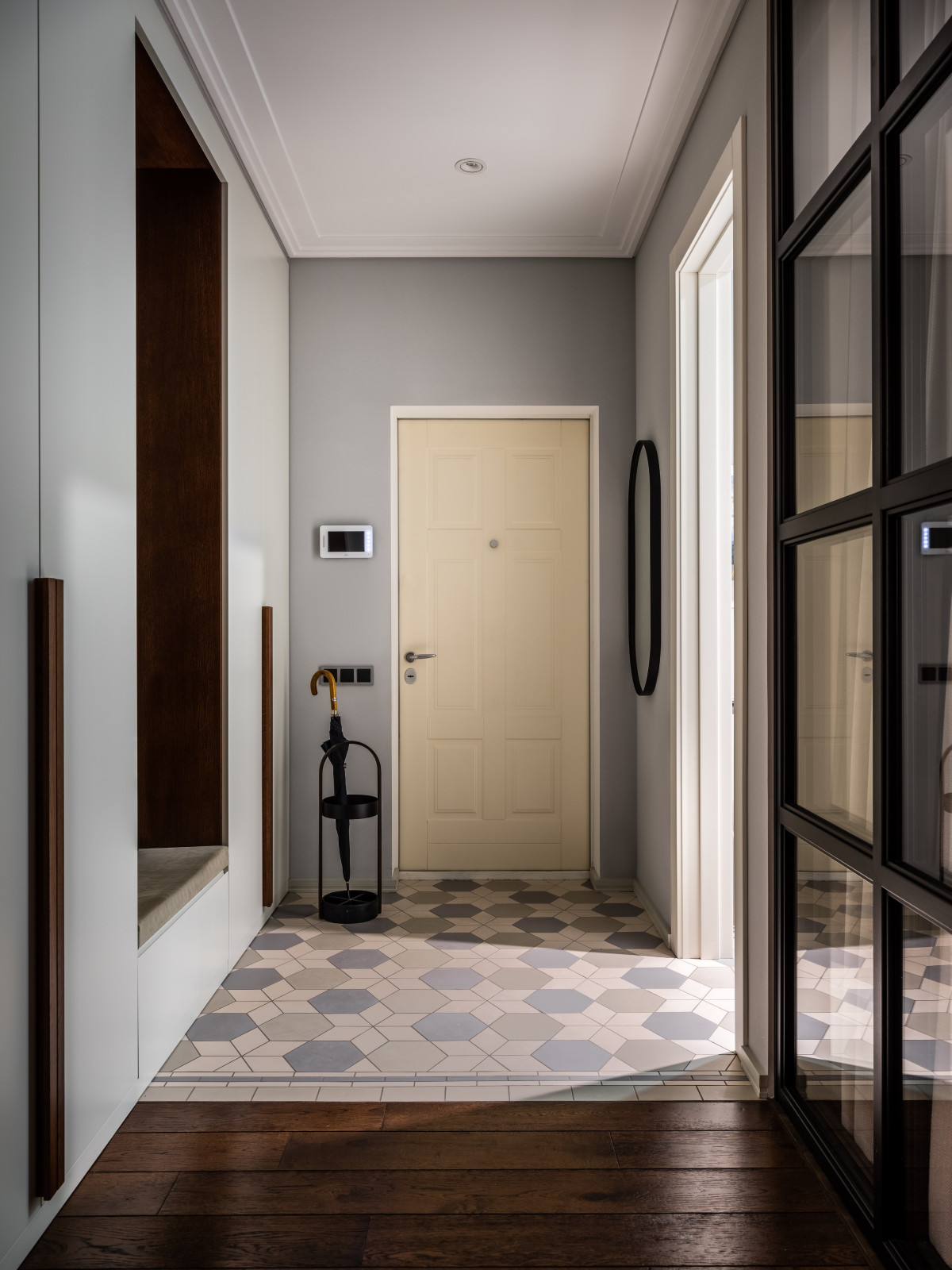 Квартира в современном доме в Казарменном переулке, общей S 117 кв.м.