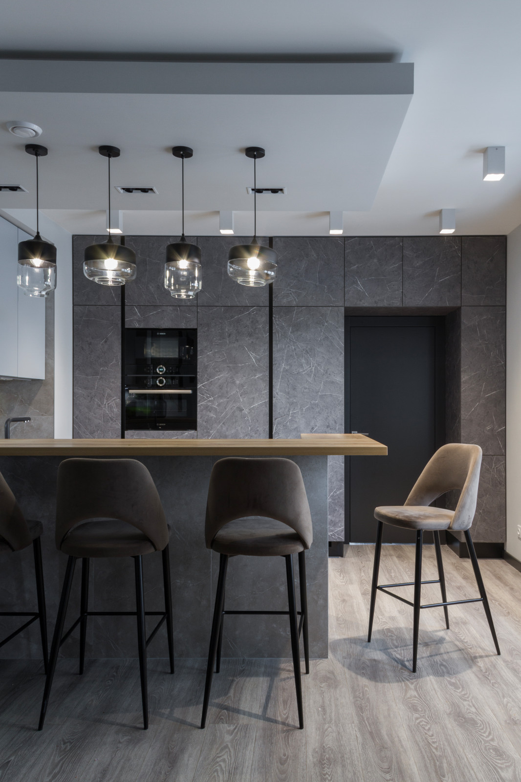 Барная стойка в кухне-гостиной