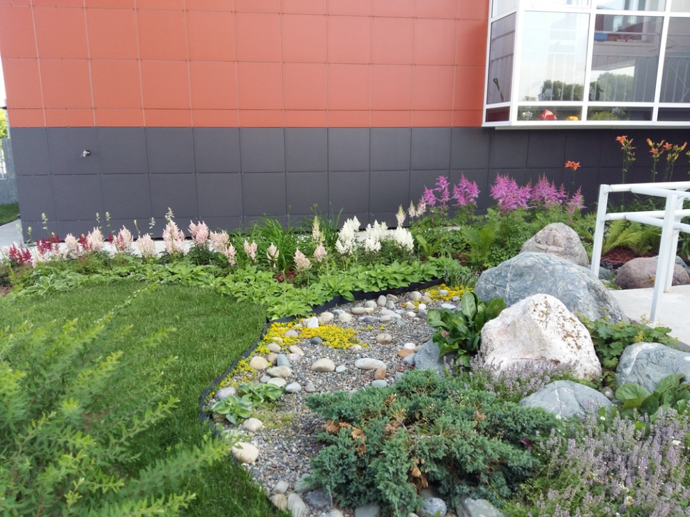 Красота у подъезда