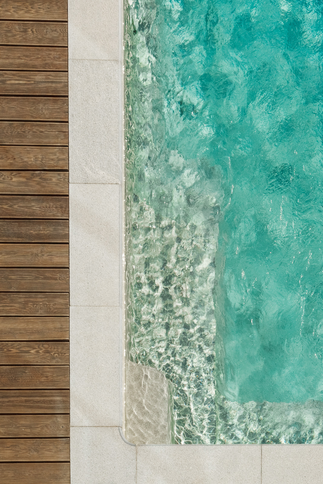 Дом на Онежской, терраса с бассейном на крыше