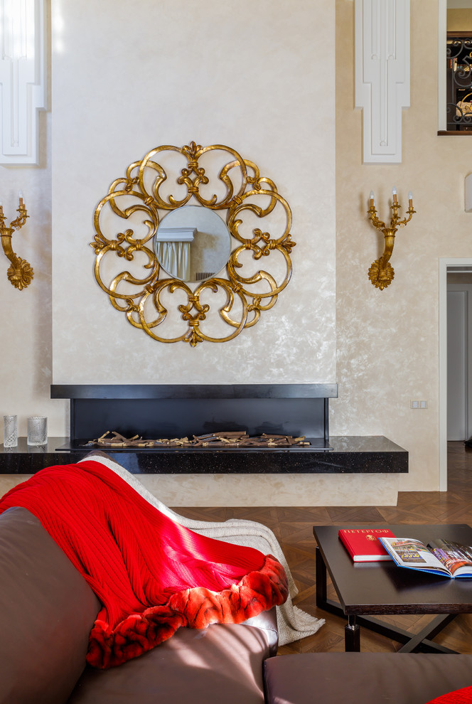 Дом с круглым окном