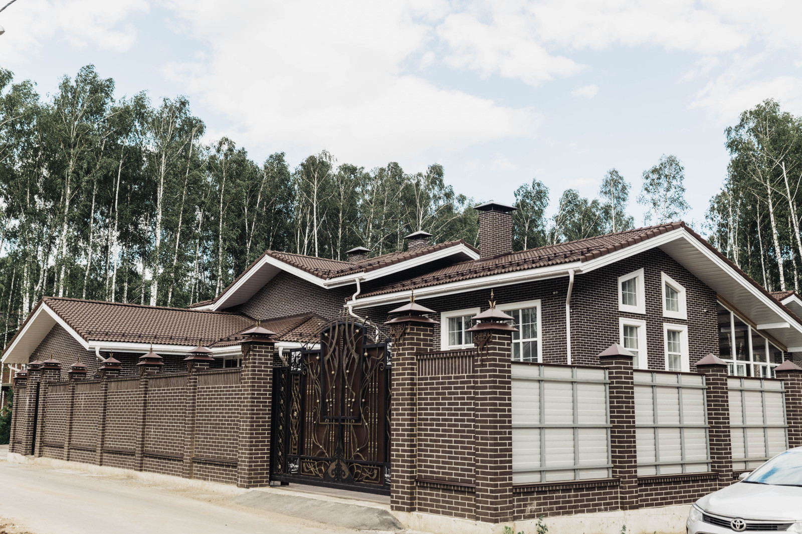 Дом п.Мирный