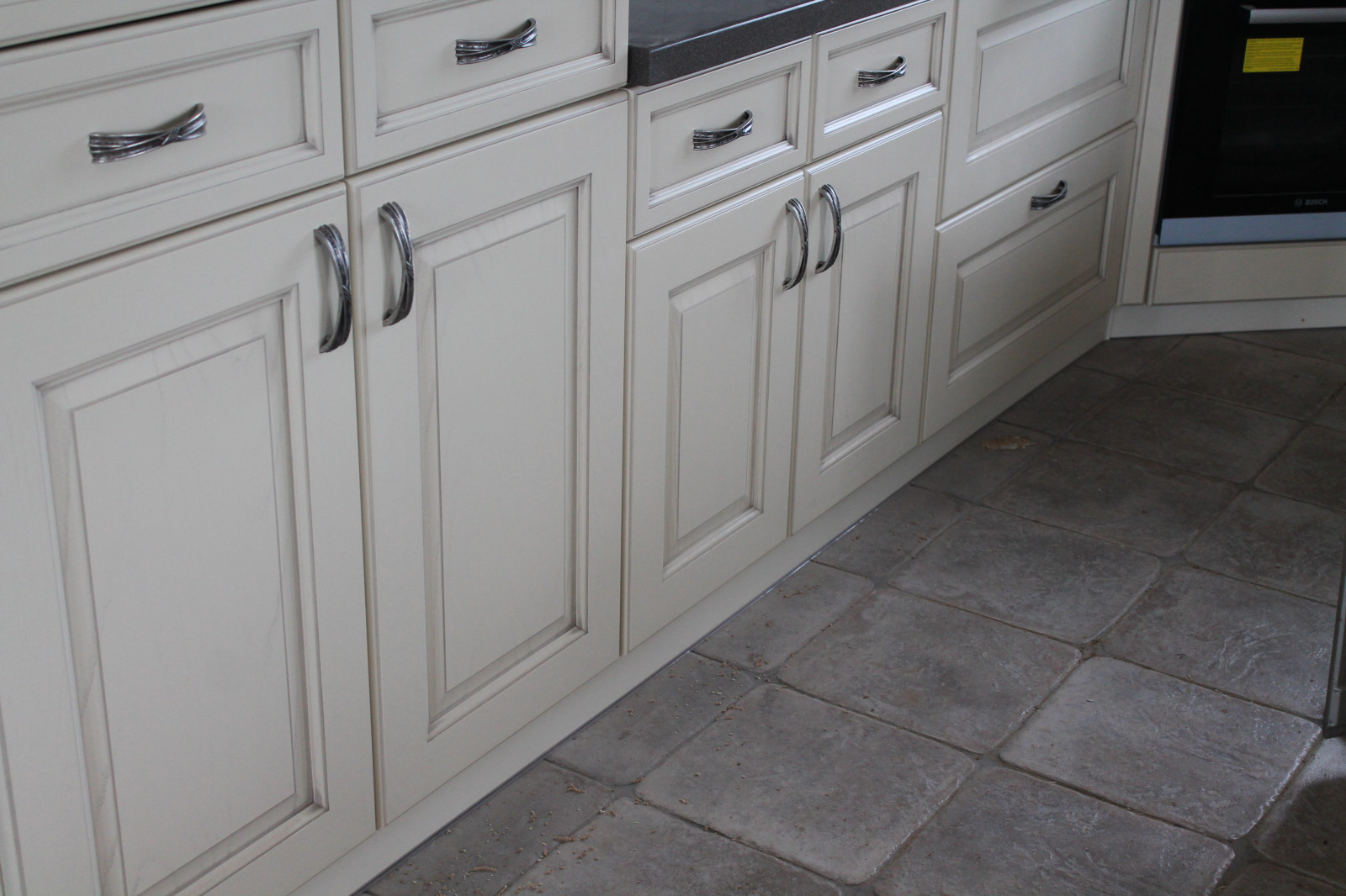 Почему так популярна г-образная кухня.