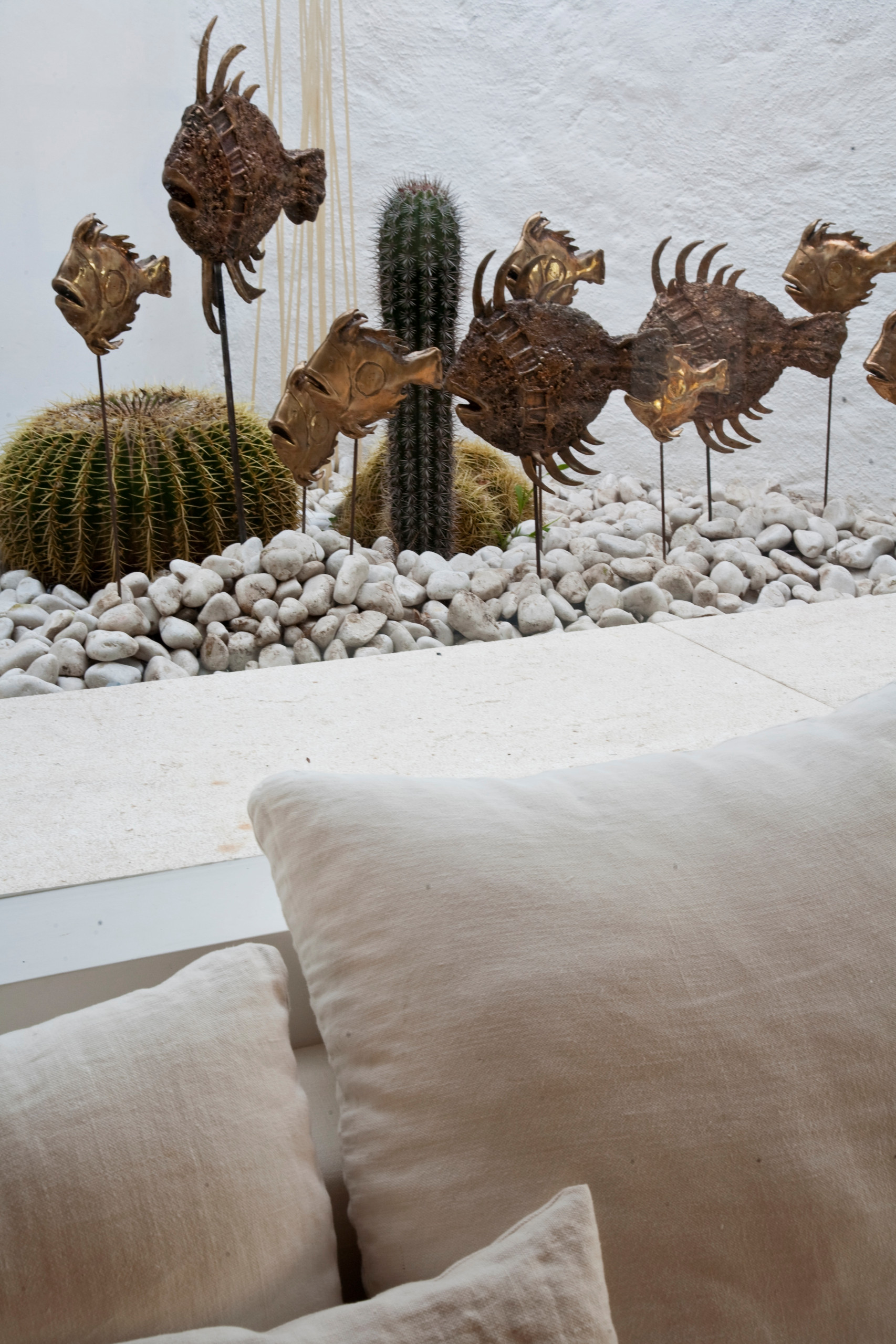 Houzz Италия: Вилла-невидимка на острове Сардиния, скрытая в зелени