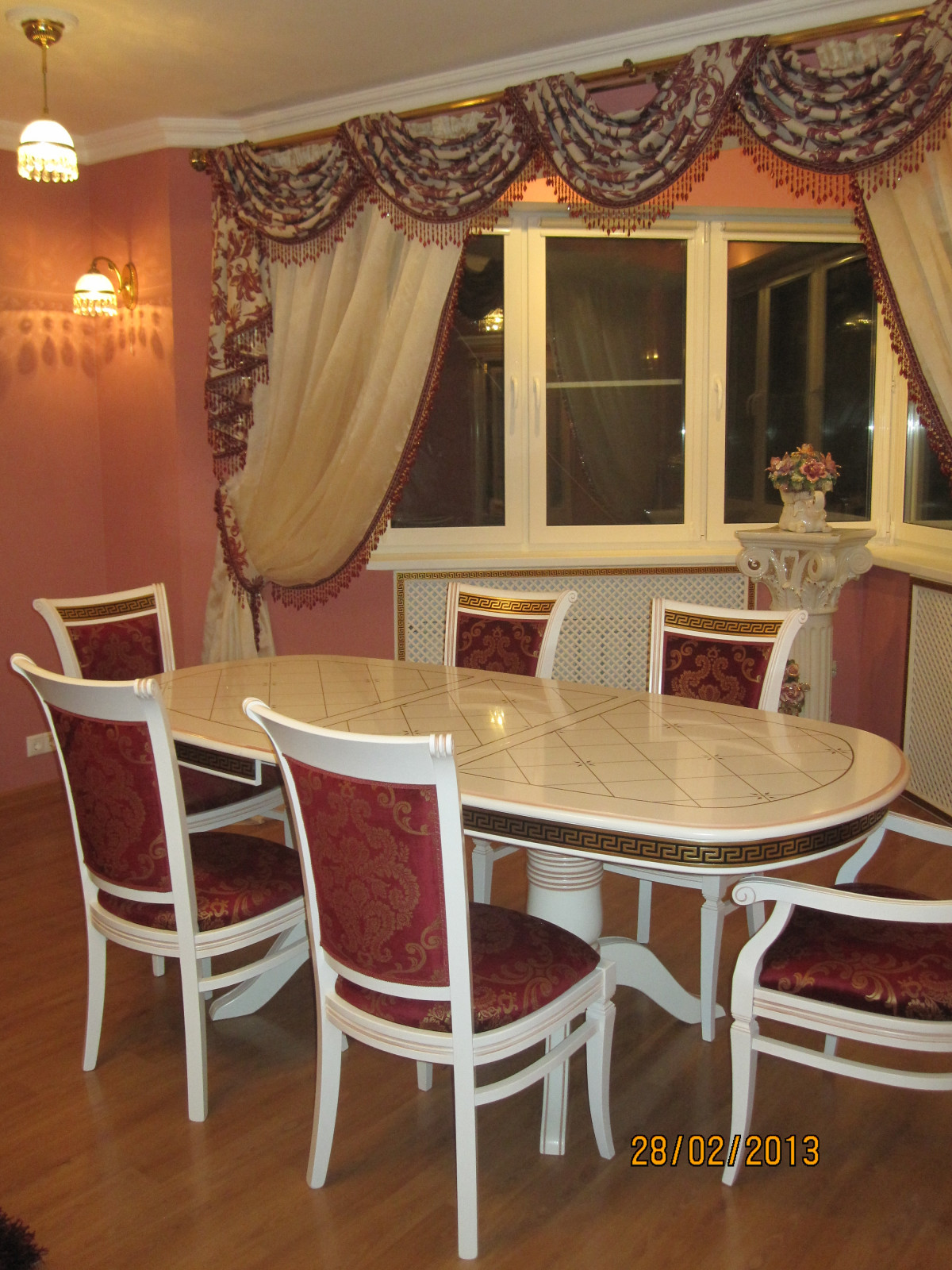 Обложка проекта: Гостиная-столовая