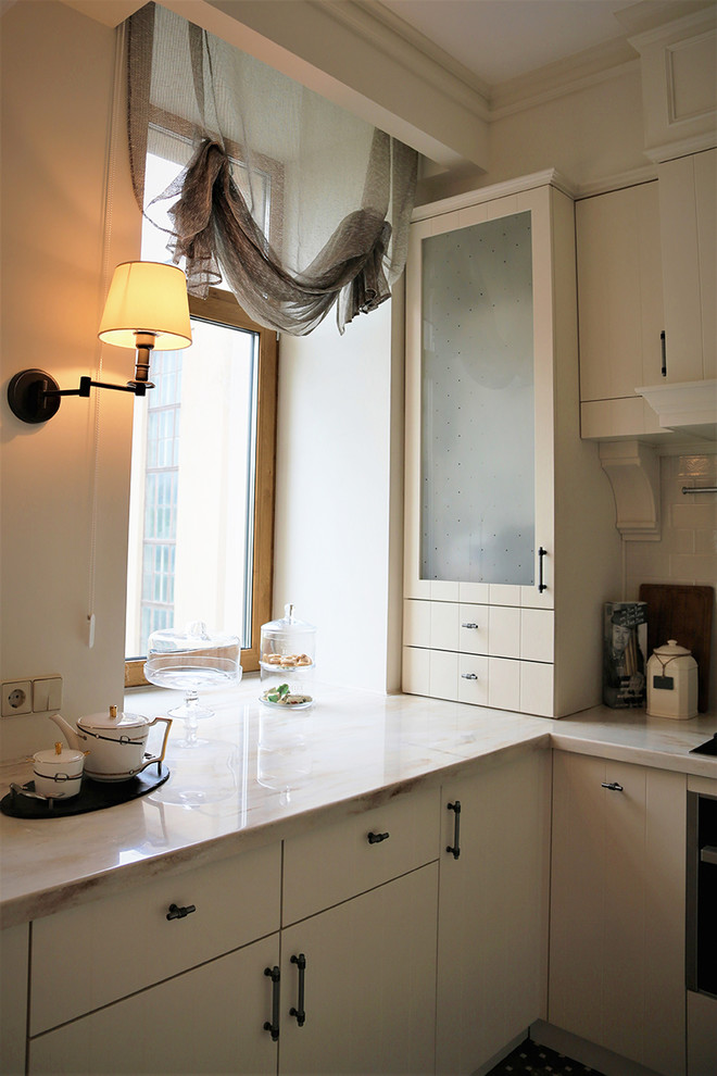 Сталинка на набережной