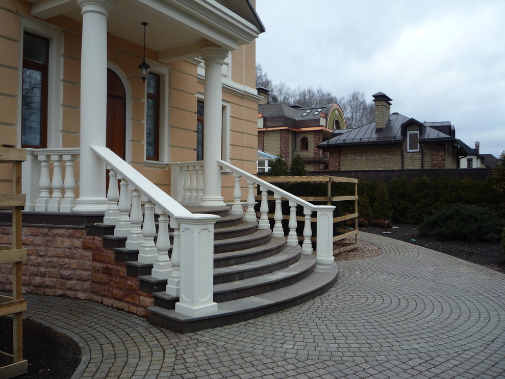 Крыльцо из натурального гранита