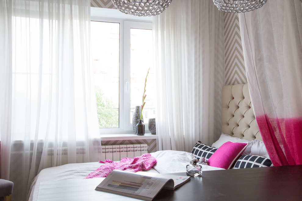 Яркая геомтерия в трехкомнатной квартире.