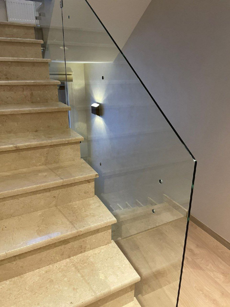 Стеклянные ограждения для лестницы