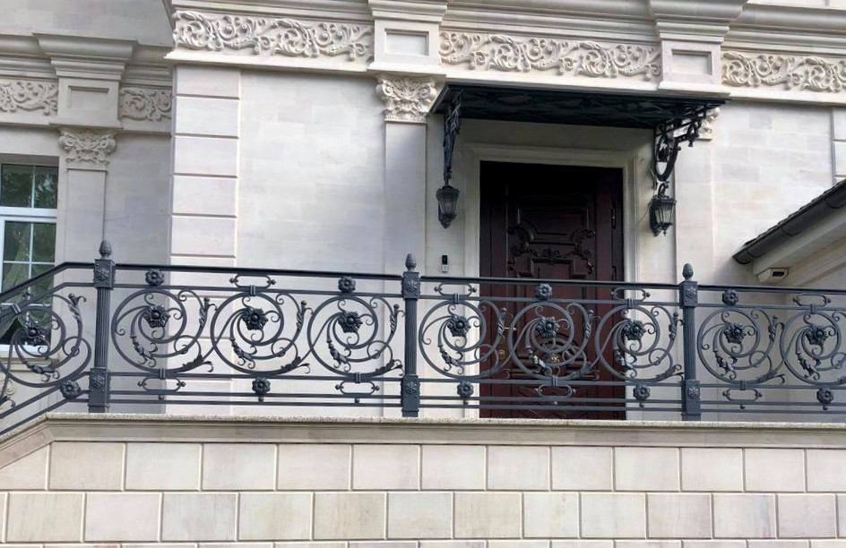 Балконы и перила