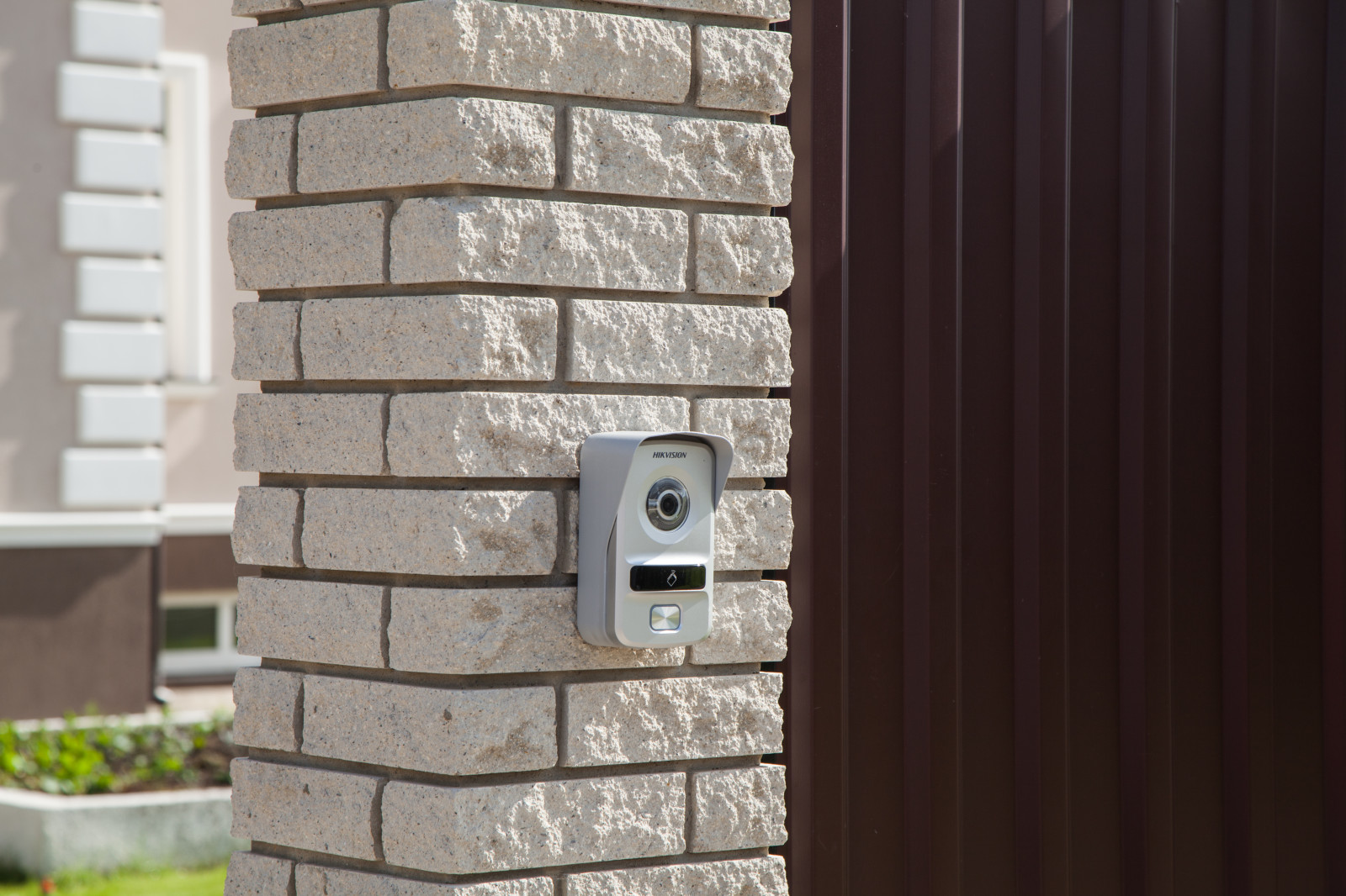 Обложка проекта: Уличное видеонаблюдение и IP домофон