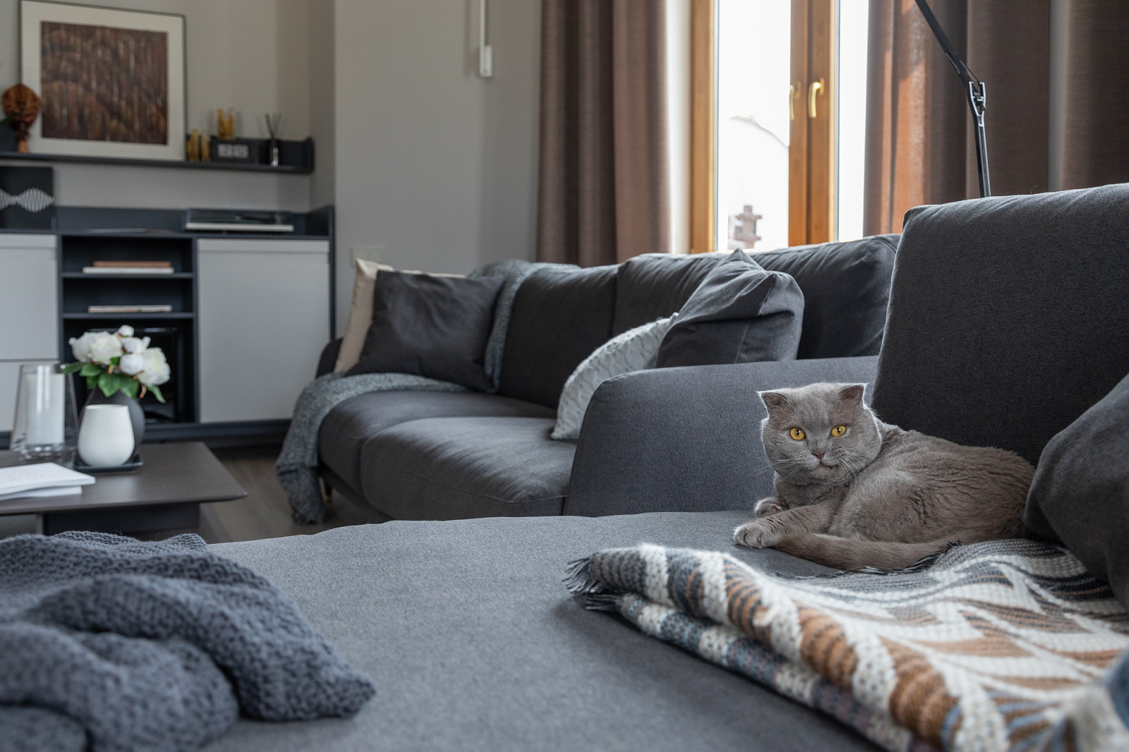 Интерьер двухуровневой квартиры в Калининграде.