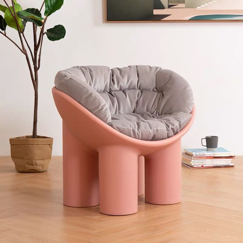 Обложка проекта: Кресло Roly Poly от дизайнера Faye Toogood – это несомненный пример гармоничного