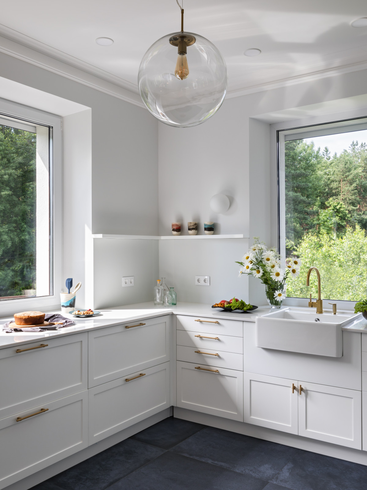 Сроки и смета: 1 год и 11 млн — на ремонт дома снаружи и внутри