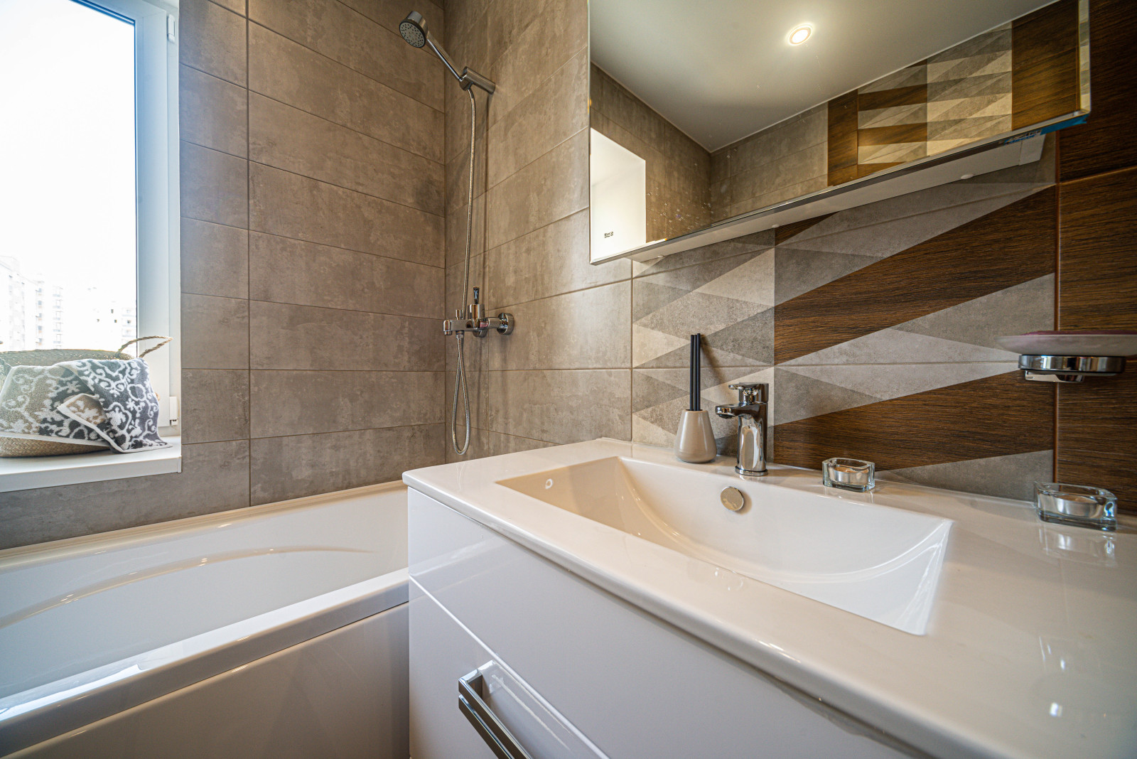 Шоу-рум в Янино. (3 готовых варианта отделок)