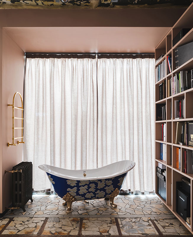 AND28: необычный шоу-рум сантехники в Петербурге