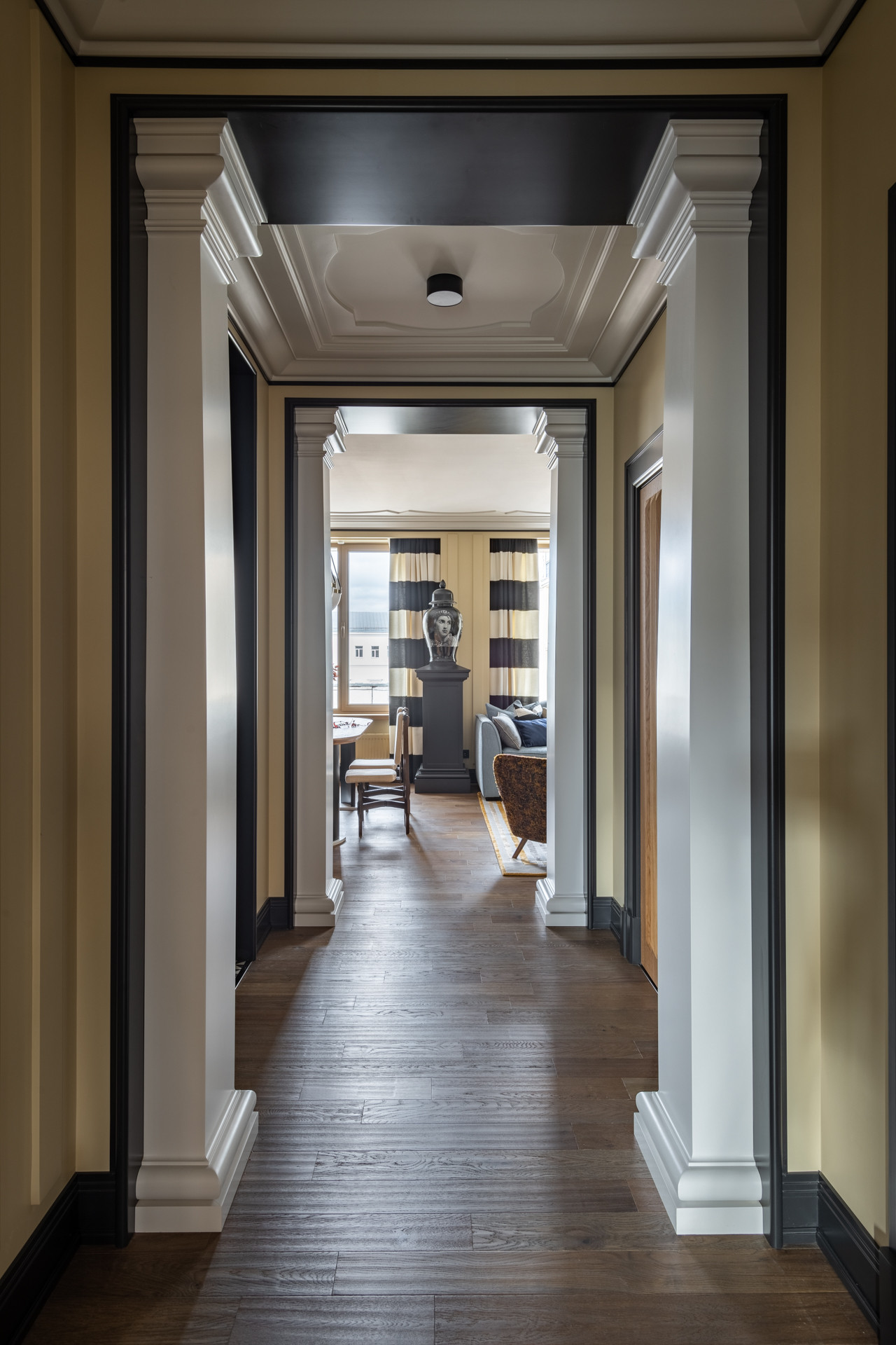 Houzz тур: Казанский интерьер, вдохновленный зимним Ленинградом