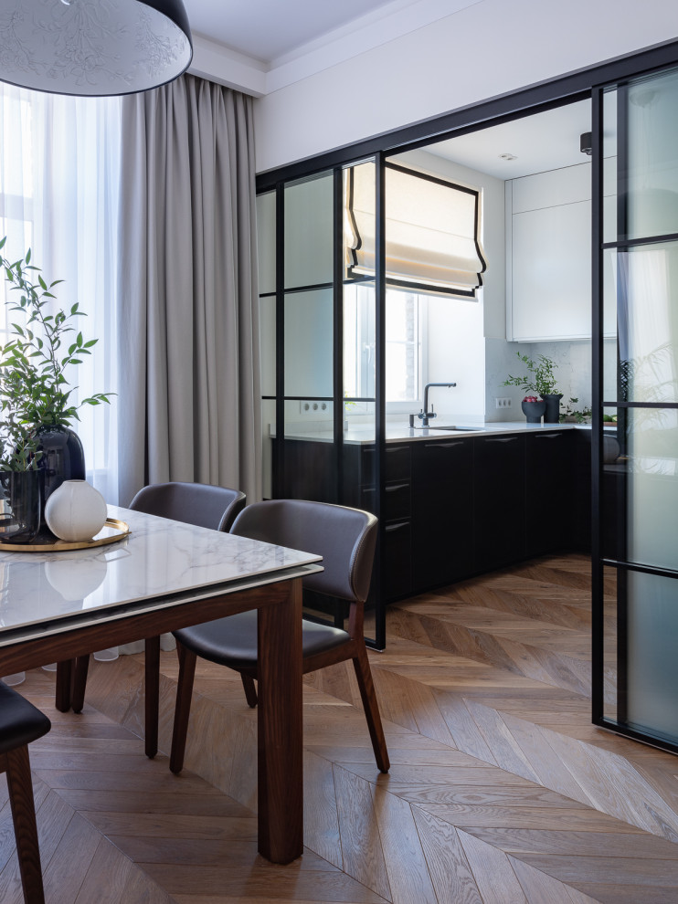 Окно в Париж