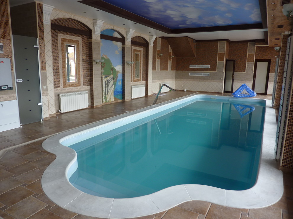 Бассейны в помещениях