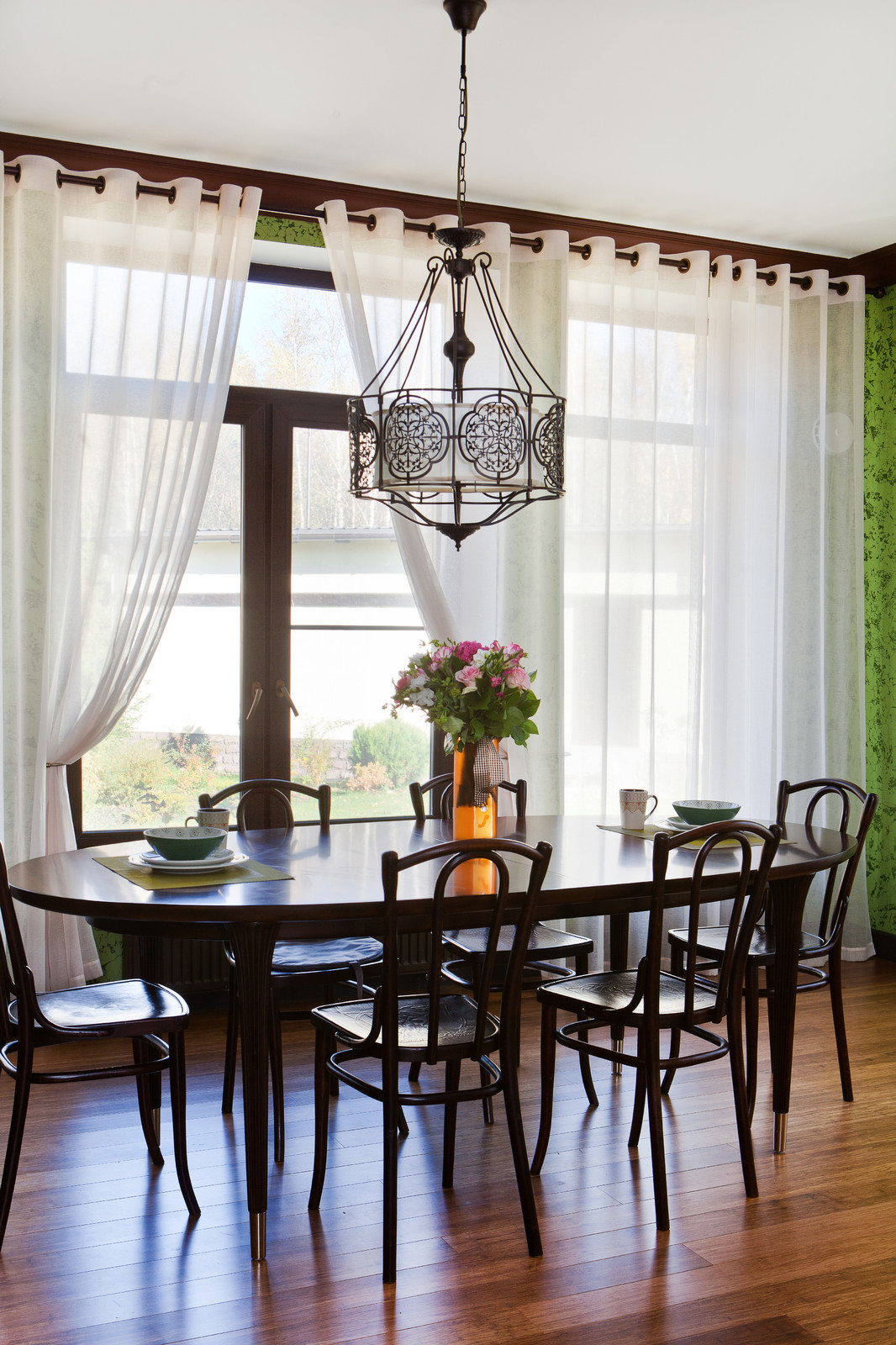 Кухня - столовая в загородном доме с нотками Италии