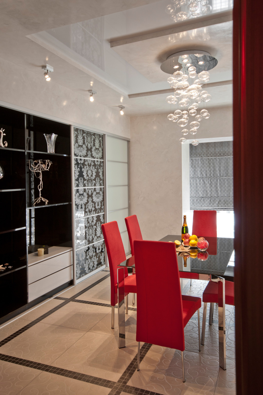 Вспышки красного