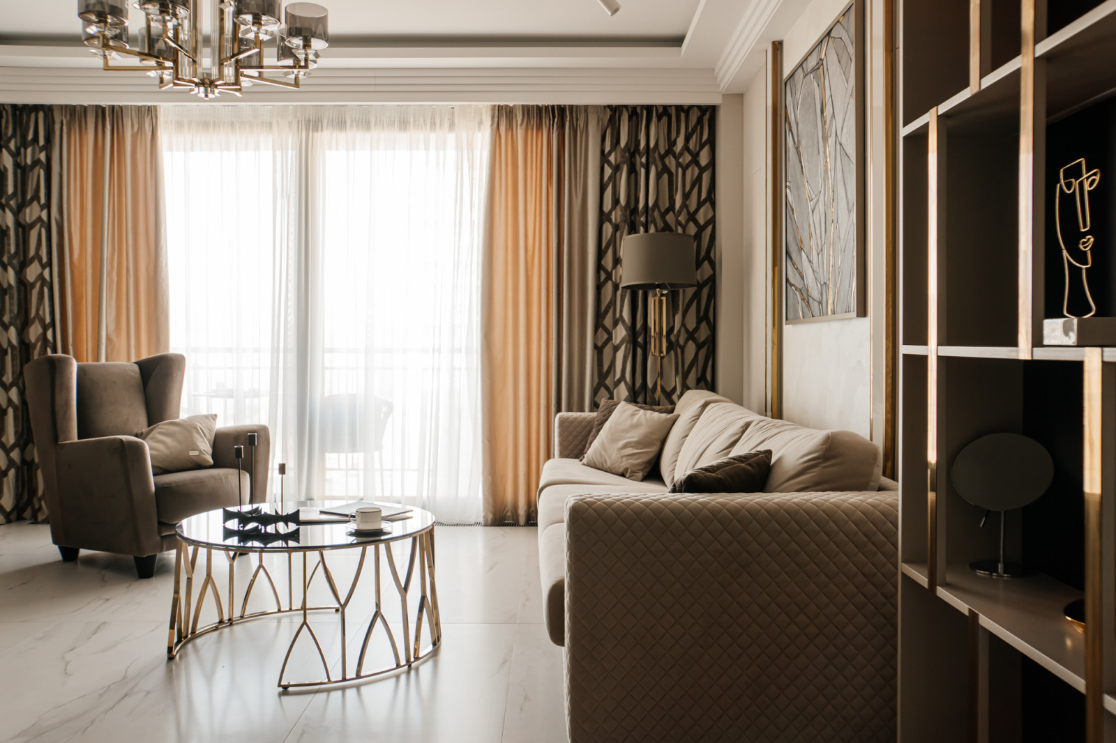 Неоклассика в нюдовых тонах