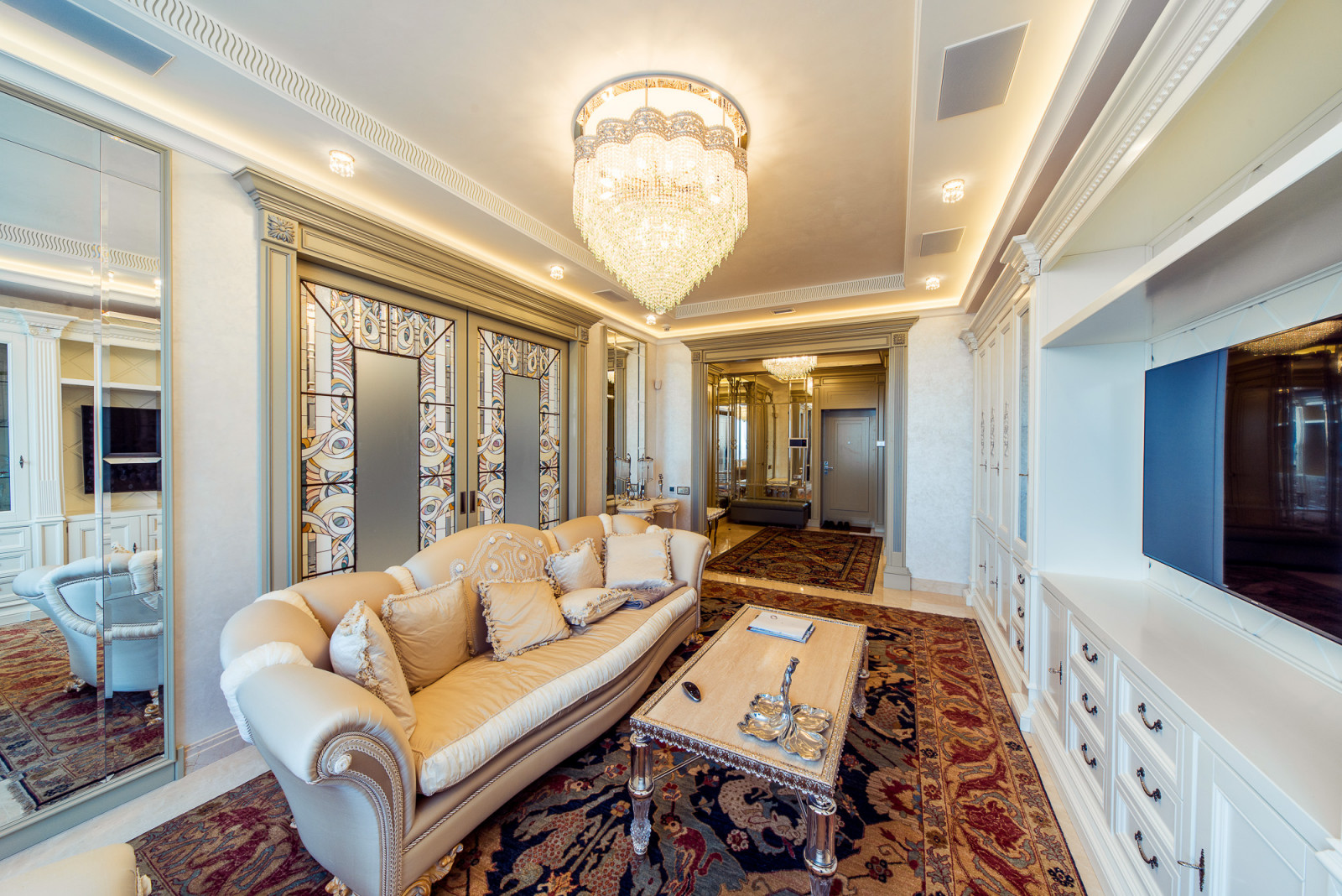 Обложка проекта: Отделка квартиры деревом