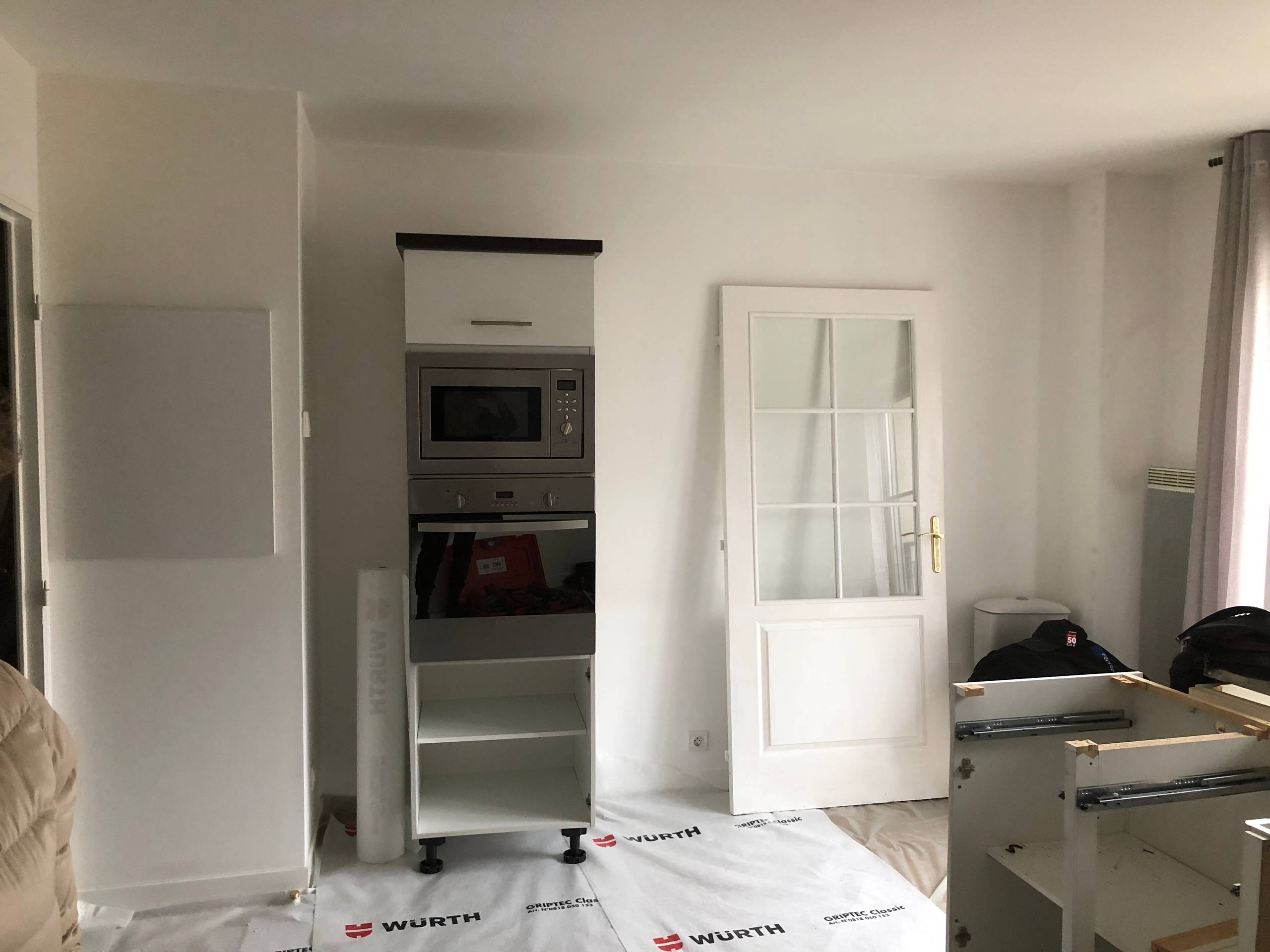 До и после: Французская студия 20 кв.м для девушки и кошки