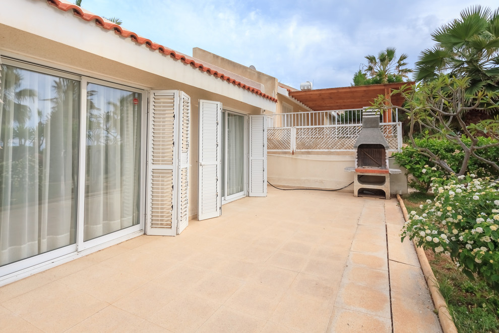 Вилла на берегу моря Кипр, Пафос