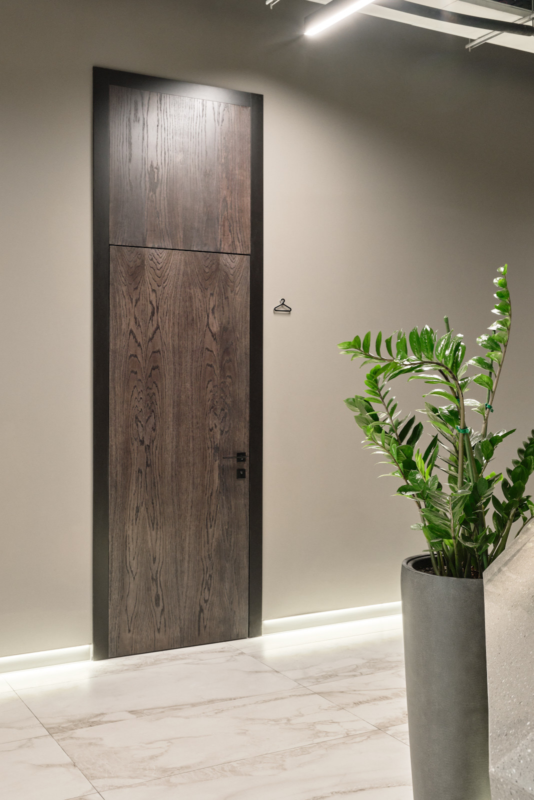 Высокие дубовые двери. 100% массив дуба.