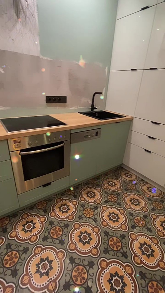 Кухня в Неорусском стиле.