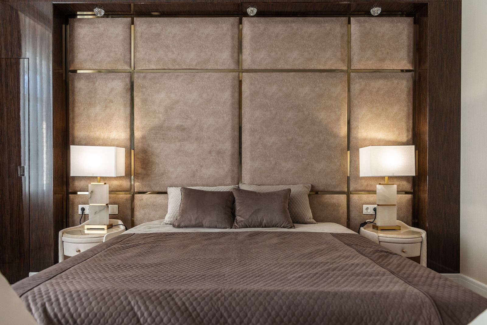 Дом с бассейном