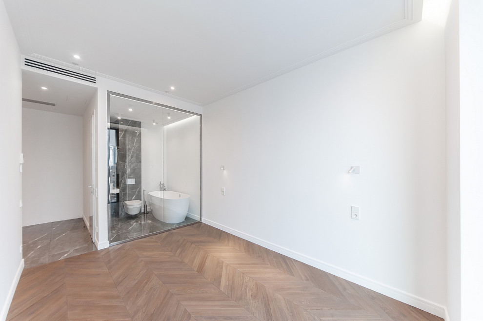 Спальня (вид на гардеробную и ванную)