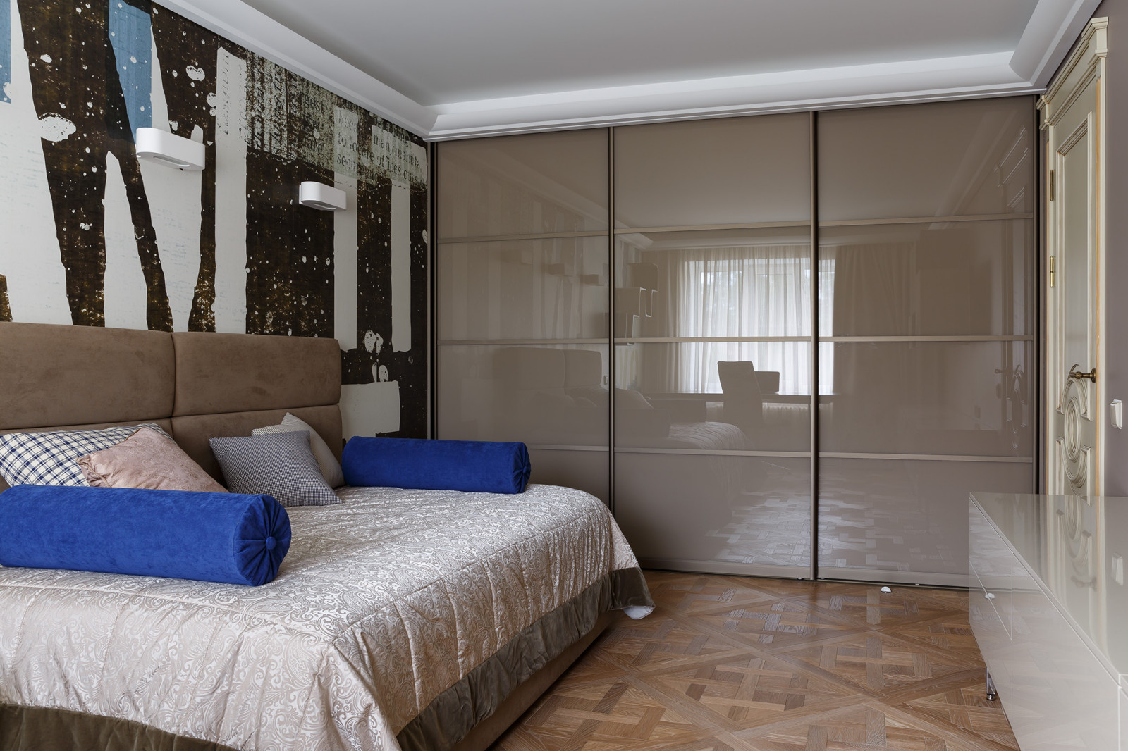 Квартира в Петродворце в классическом стиле - 124 м²