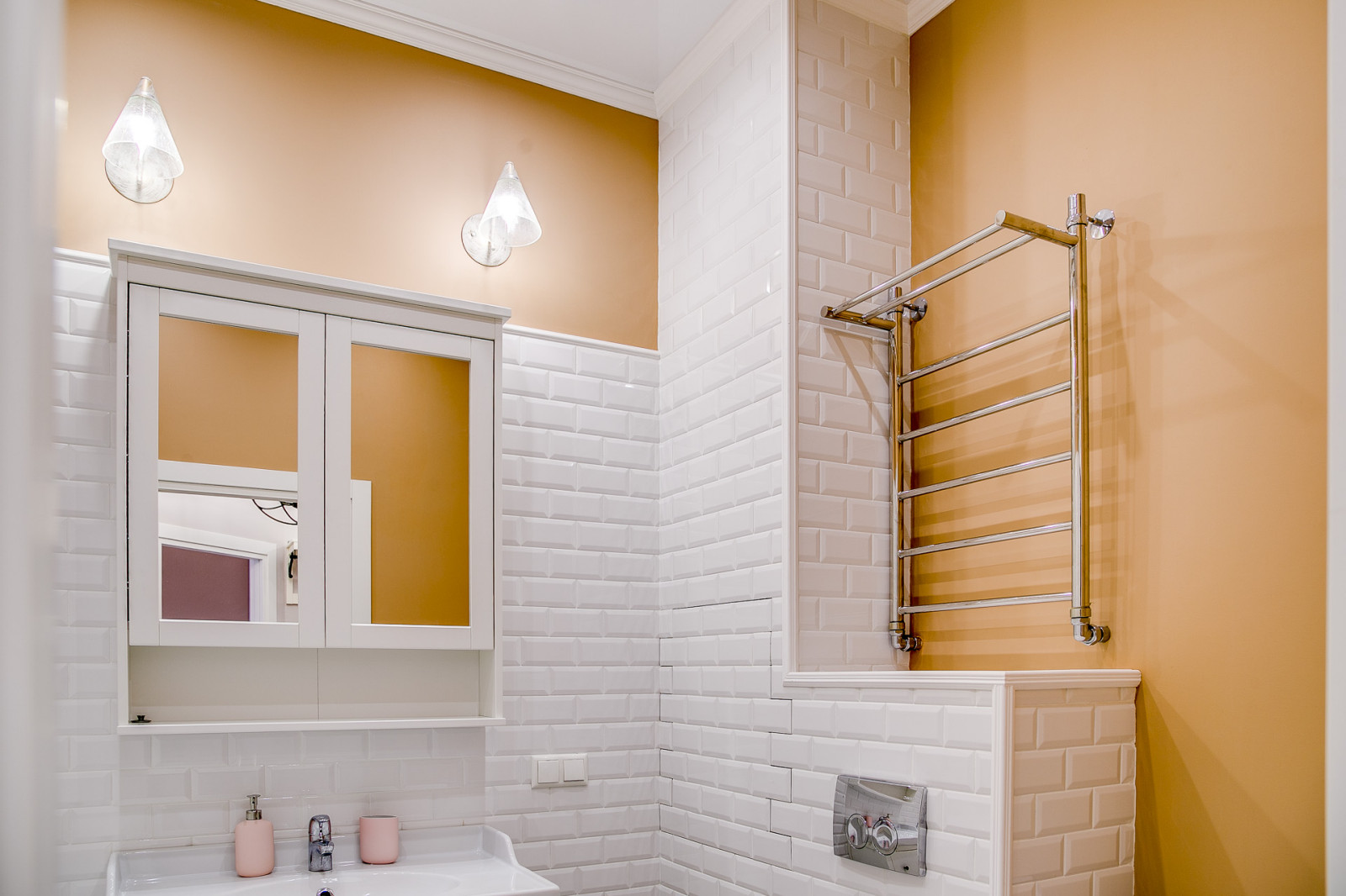 Квартира для молодой девушки в Санкт-Петербурге, 46 кв.м