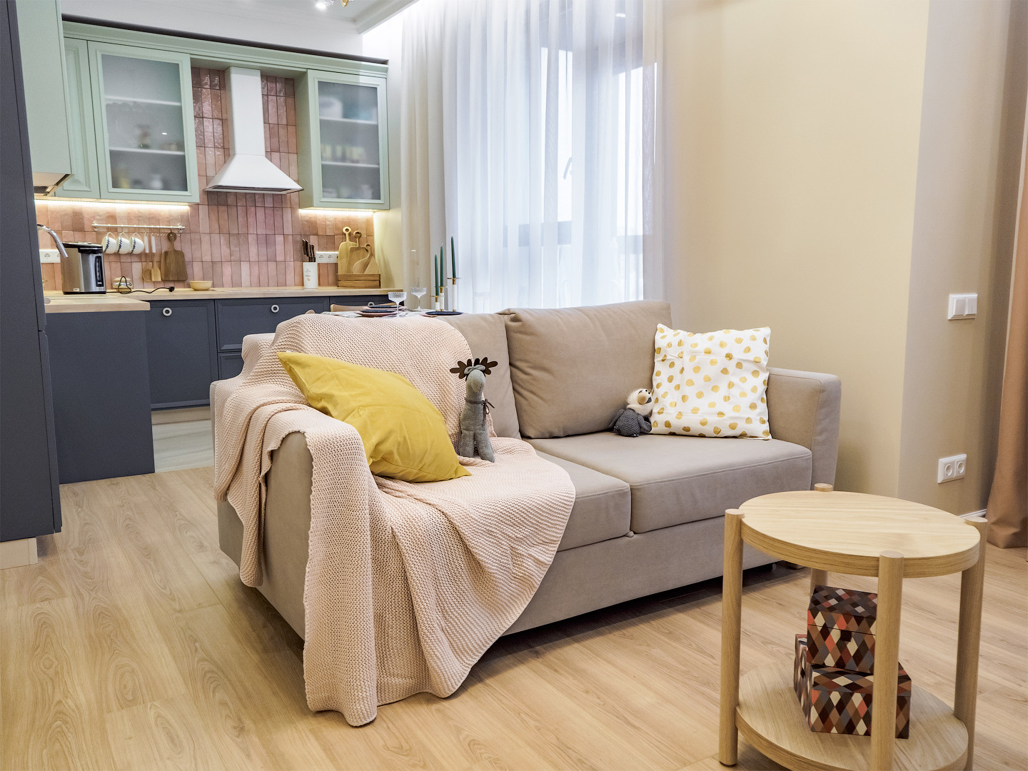 Солнечный остров, ЖК Кристал, Водный стадион