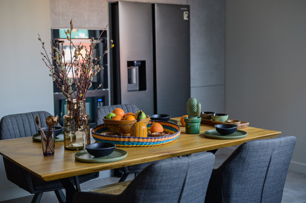 Кухня в трех уровневой квартире