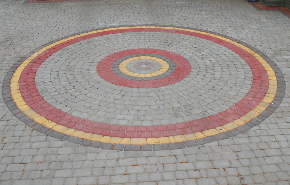 Укладка тротуарной плитки фото