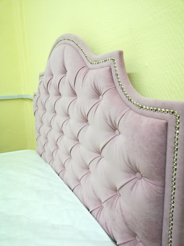 Обложка проекта: кровать Императрица во флоке