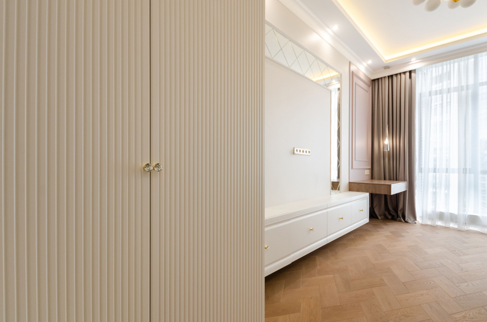 ЖК Алия, 3 комнаты, 105  м²