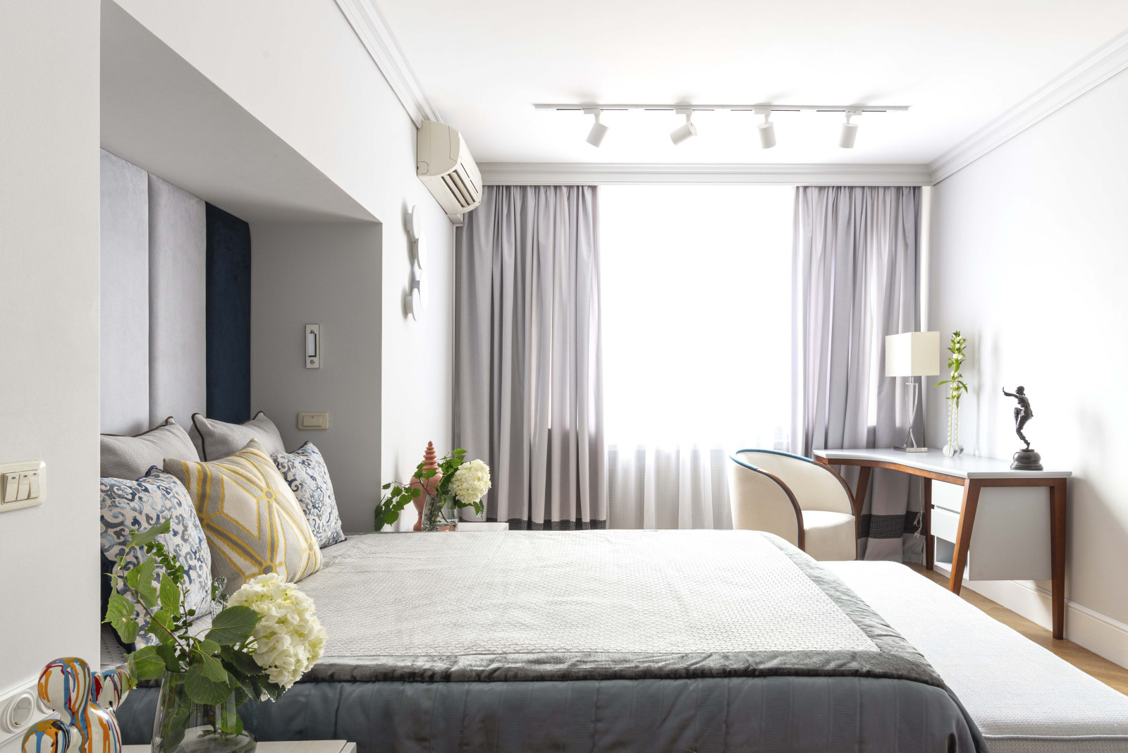 В гостях: Интерьер, где пережили «затопление кипятком»